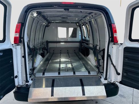 Used 2023 Chevrolet Express 2500 w/ Driver Convenience Package image 22