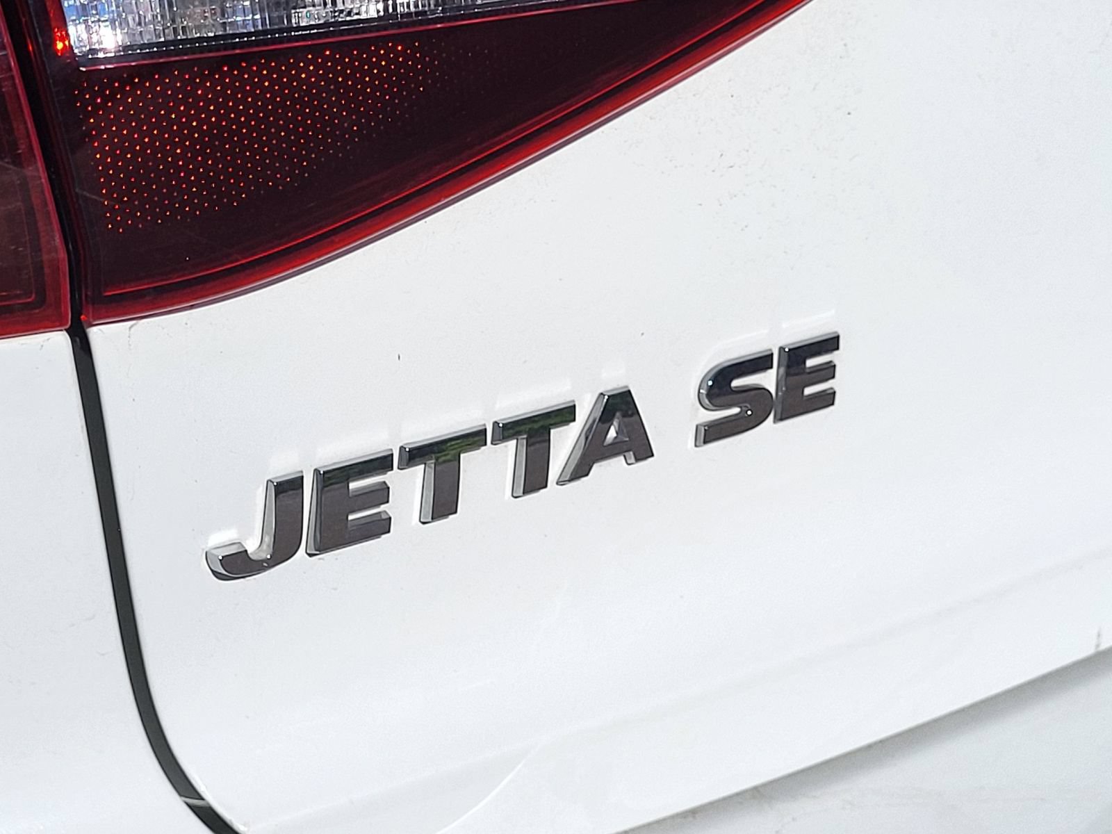 Used 2017 Volkswagen Jetta SE FWD image 12