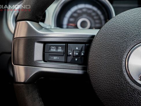 Used 2013 Ford Mustang Shelby GT500 RWD image 95