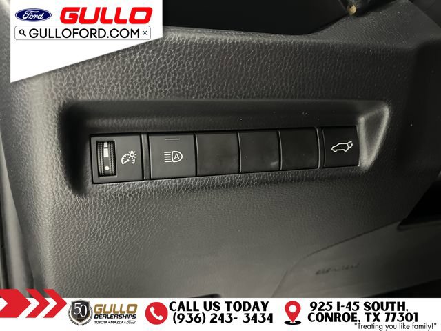 Used 2021 Toyota RAV4 XLE Premium FWD image 19