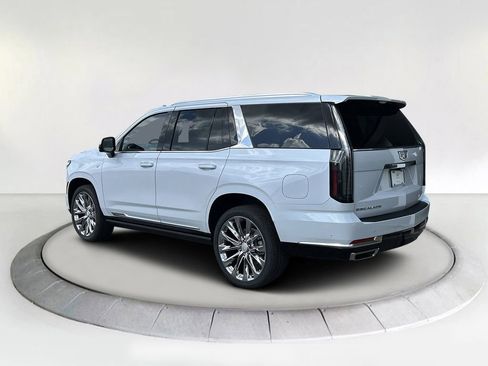 New 2026 Cadillac Escalade Luxury image 3