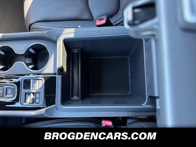 New 2026 Honda Pilot Black Edition image 10