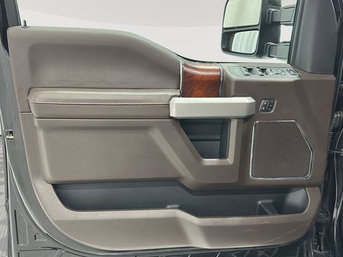 Used 2019 Ford F250 King Ranch w/ King Ranch Ultimate Package image 21