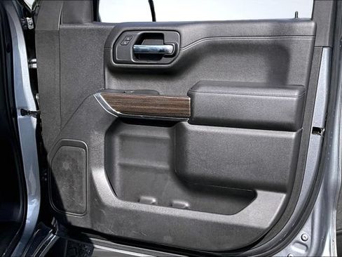Used 2022 Chevrolet Silverado 1500 LT Trail Boss AWD/4WD image 28
