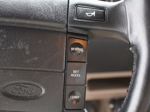 Used 1994 Ford F150 XL image 12