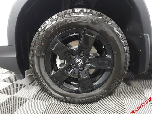 New 2026 Honda Ridgeline Black Edition image 9