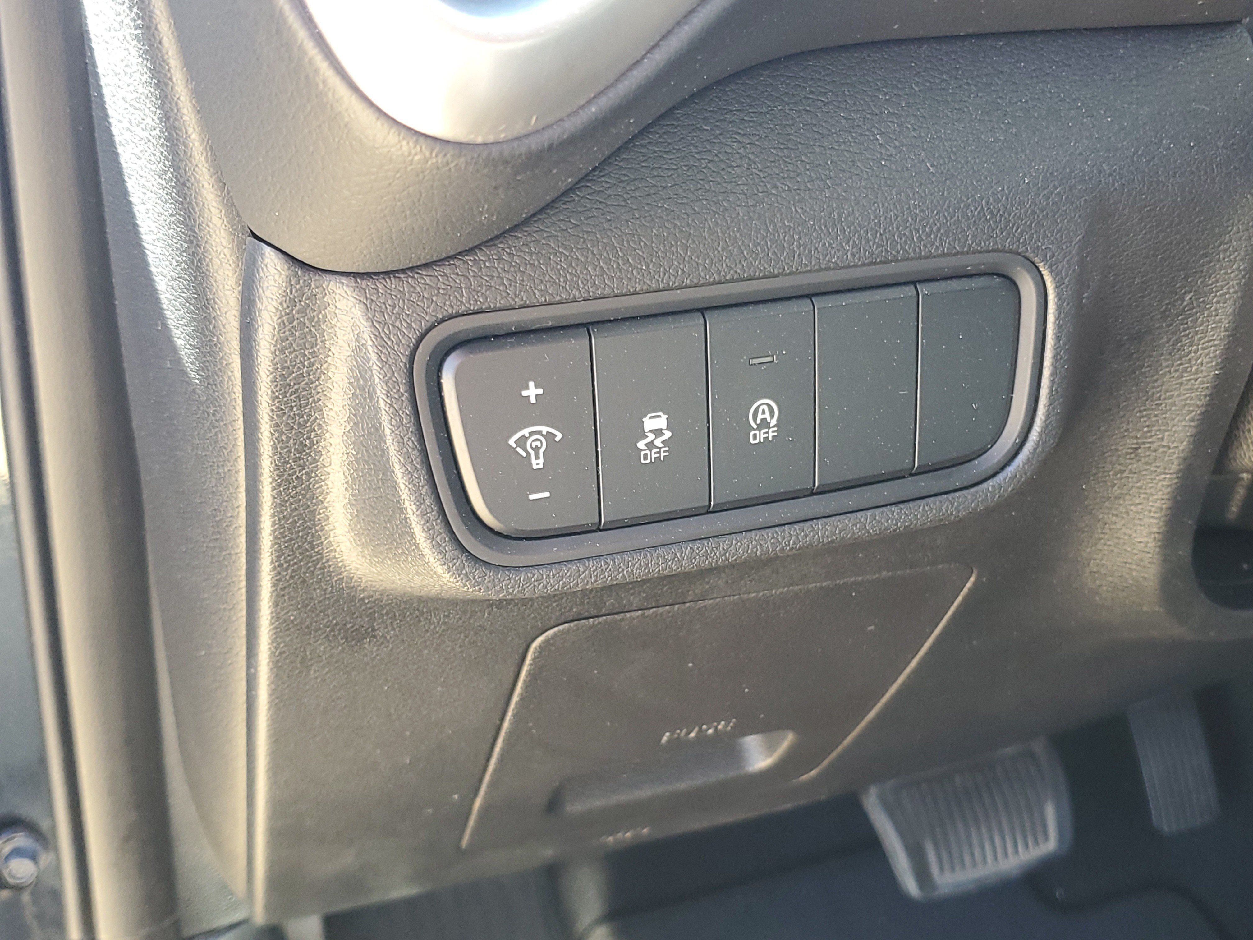 Used 2024 Kia Soul LX w/ Option Group 015 FWD image 15