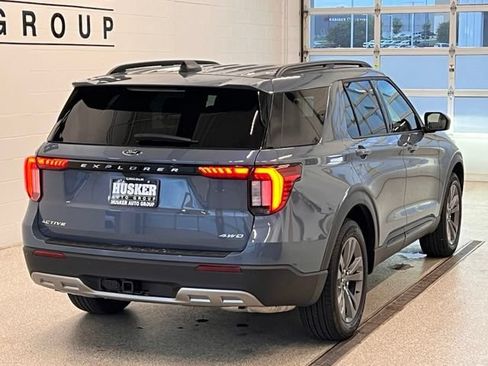 Used 2026 Ford Explorer Active w/ Active Comfort Package AWD/4WD image 8