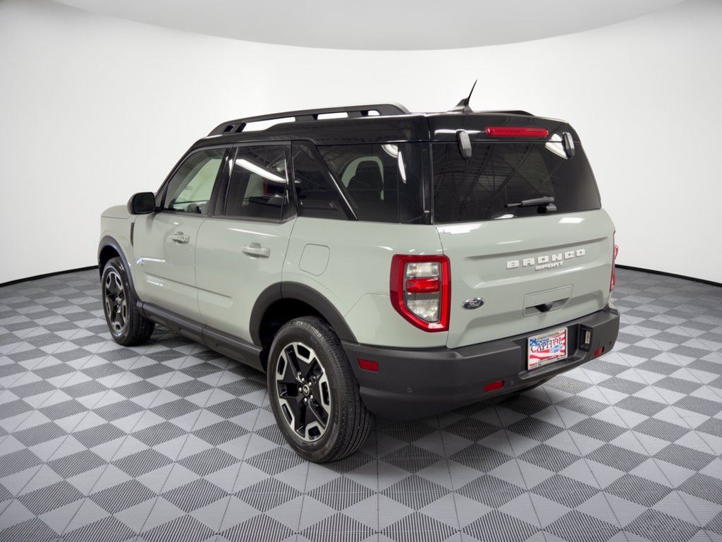 Used 2024 Ford Bronco Sport Outer Banks AWD/4WD image 3