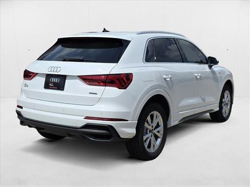 New 2025 Audi Q3 2.0T Premium image 5