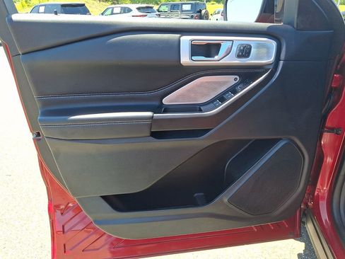Used 2020 Ford Explorer ST w/ Premium Technology Package AWD/4WD image 12