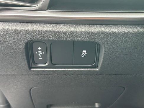 New 2025 Kia Sorento S image 18