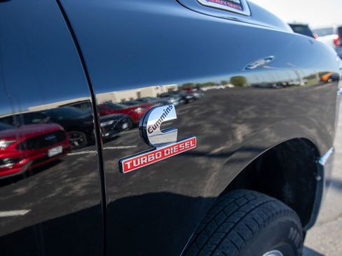 Used 2025 RAM 3500 Big Horn AWD/4WD image 14