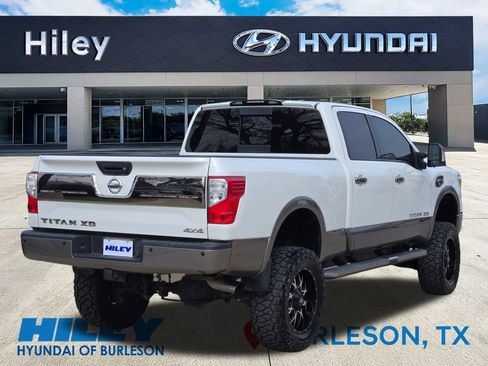 Used 2018 Nissan Titan Platinum Reserve w/ Platinum Utility Package image 4