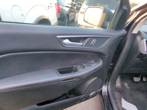 Used 2024 Ford Edge SE w/ Cargo Accessory Package AWD/4WD image 8