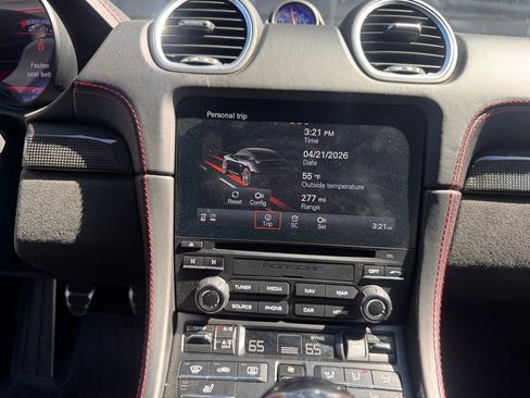 Certified 2022 Porsche 718 Cayman GT4 image 23