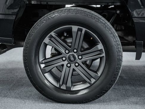 Used 2023 Ford F150 Lariat w/ Equipment Group 502A High image 17