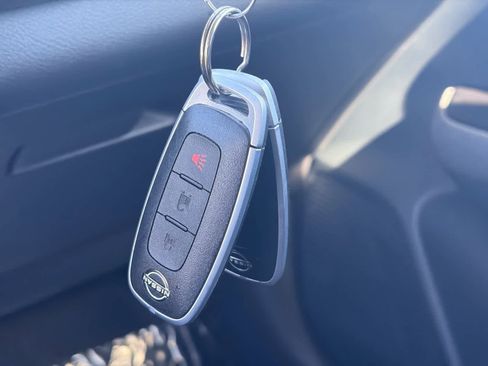 Certified 2025 Nissan Kicks SV image 28