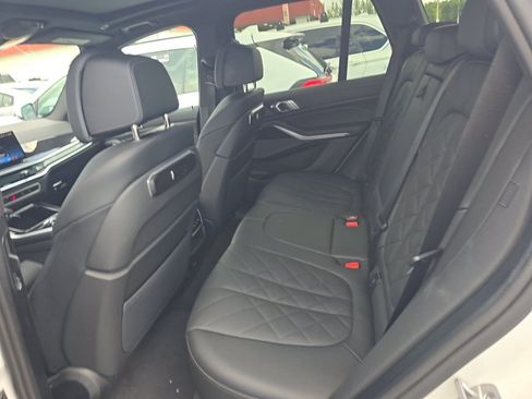 Used 2026 BMW X5 xDrive40i AWD/4WD image 7