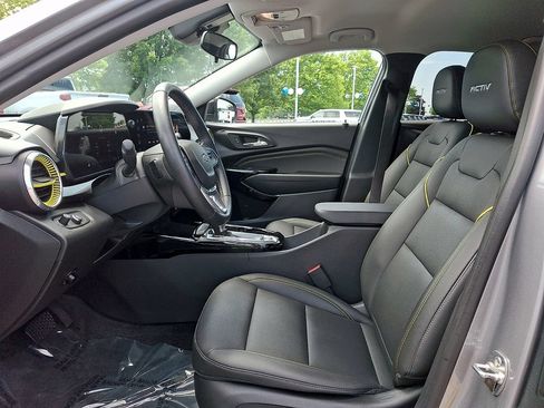 Certified 2025 Chevrolet Trax ACTIV w/ Driver Confidence Package FWD image 13