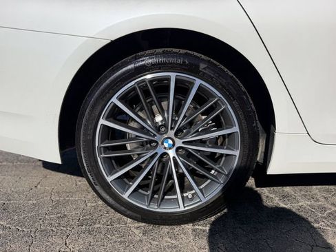 Used 2023 BMW 530i w/ Convenience Package RWD image 38