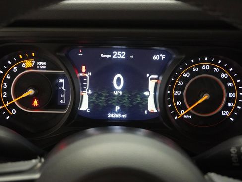 Used 2025 Jeep Wrangler Rubicon image 22