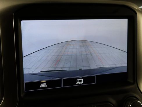 Used 2021 Chevrolet Silverado 1500 LT Trail Boss w/ Convenience Package II image 7