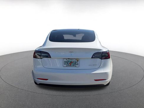 Used 2022 Tesla Model 3 Long Range AWD/4WD image 6