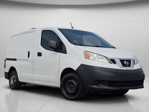 Used 2019 Nissan NV200 S w/ Cruise Control Package FWD image 2