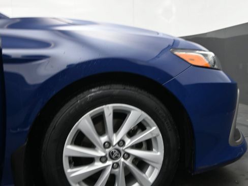 Used 2023 Toyota Camry LE FWD image 11