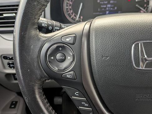 Used 2017 Honda Pilot EX-L image 18