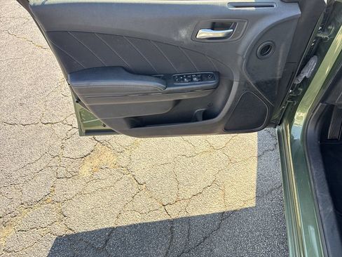 Used 2021 Dodge Charger SXT w/ Blacktop Package image 10