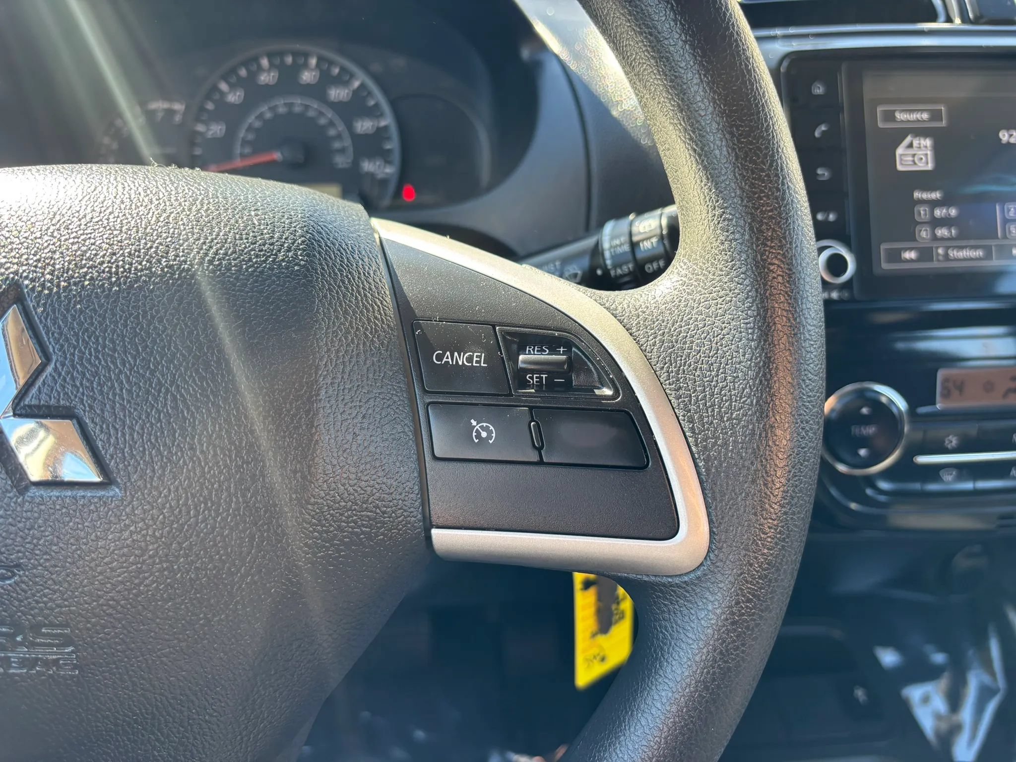Used 2024 Mitsubishi Mirage ES FWD image 29