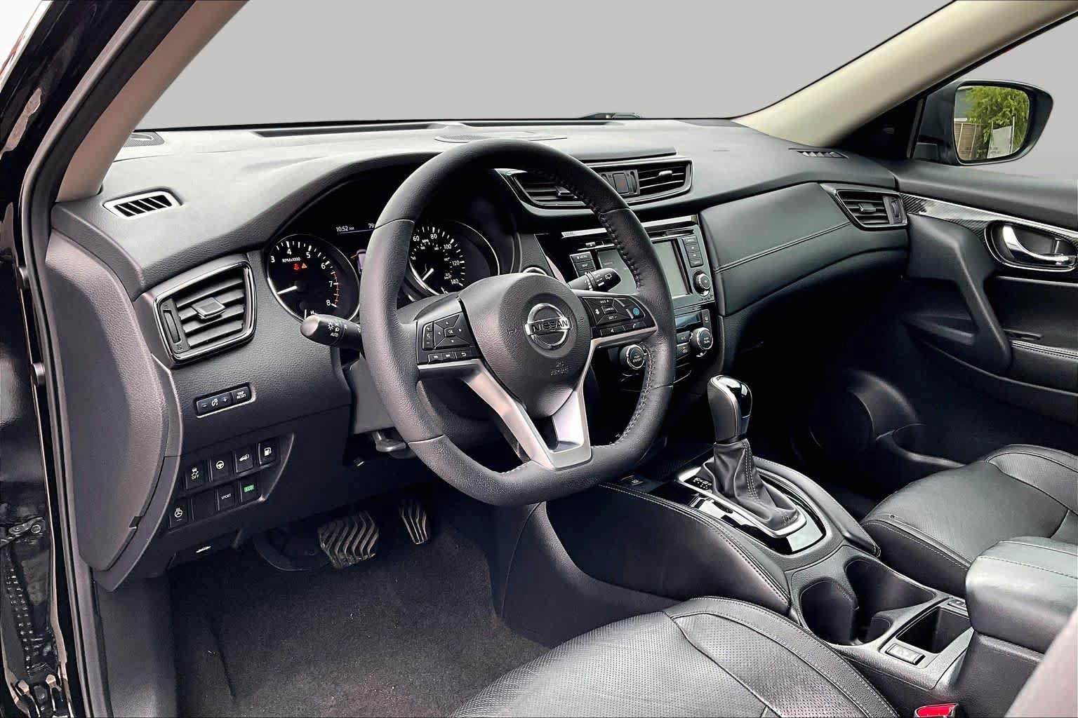 Used 2020 Nissan Rogue SL w/ Premium Package FWD image 18