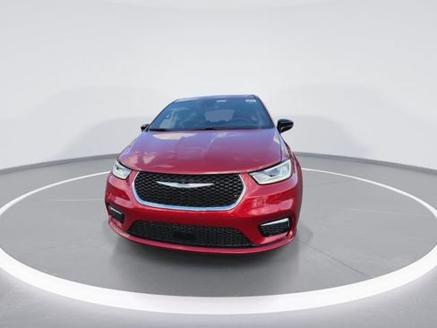 New 2026 Chrysler Pacifica Select FWD image 3