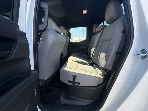 Used 2025 Toyota Tacoma SR5 image 10