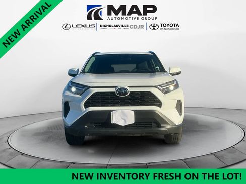 Used 2025 Toyota RAV4 XLE image 8