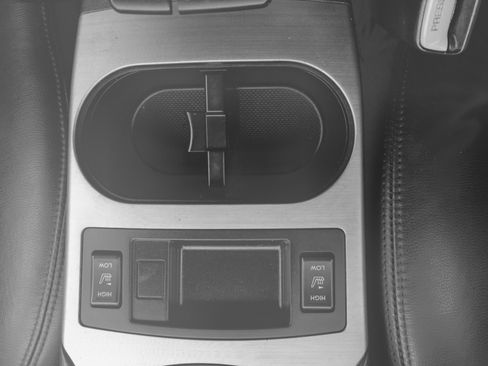 Used 2011 Subaru Outback 2.5i Limited image 30