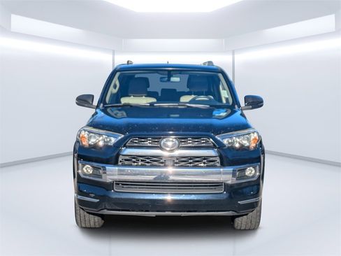 Used 2015 Toyota 4Runner Limited image 8