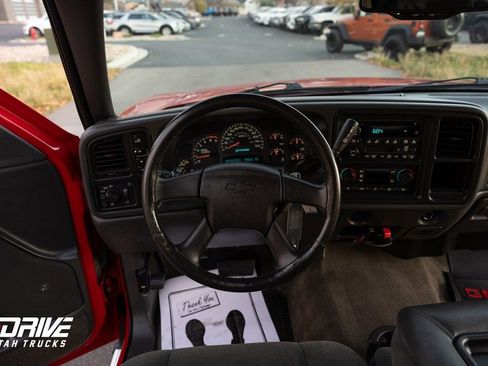 Used 2004 Chevrolet Silverado 2500 LS w/ Skid Plate Package image 20