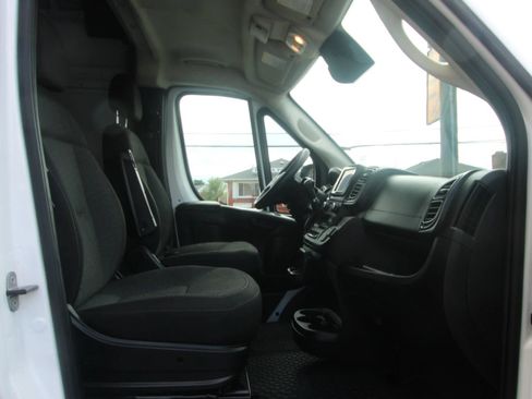Used 2023 RAM ProMaster 2500 w/ Interior LED Lighting Group FWD image 10
