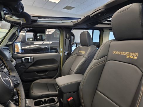 New 2025 Jeep Wrangler Unlimited Rubicon 392 image 17