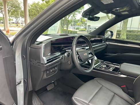 Used 2026 Cadillac Escalade Sport w/ Touring Package AWD/4WD image 6