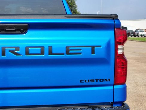 Used 2026 Chevrolet Silverado 1500 Custom w/ Turbomax Blackout Package AWD/4WD image 14