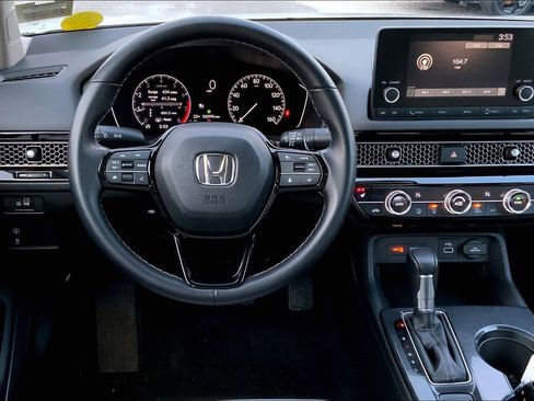 Used 2022 Honda Civic EX image 5