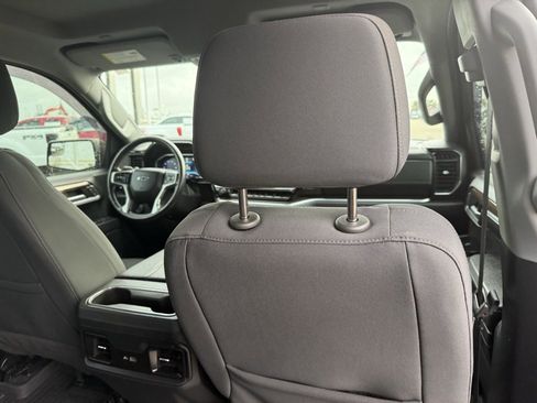 Used 2022 Chevrolet Silverado 1500 RST w/ Z71 Off-Road Package image 39