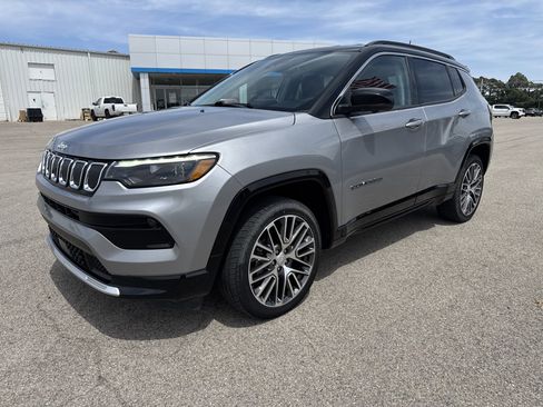 Used 2022 Jeep Compass Limited w/ Elite Group image 1