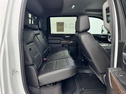 Used 2021 GMC Sierra 3500 Denali w/ Denali Ultimate Package AWD/4WD image 18