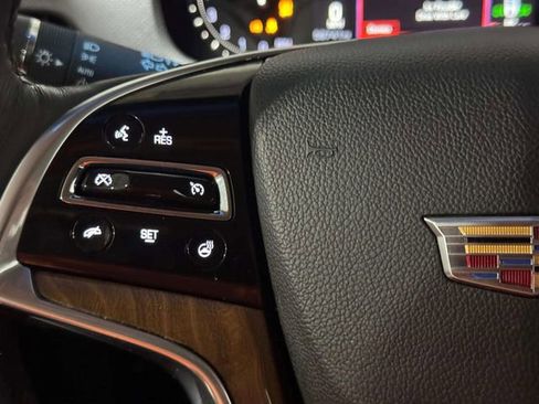 Used 2018 Cadillac XTS Luxury image 16