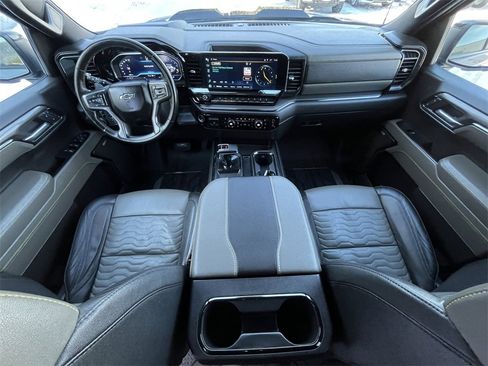 Used 2024 Chevrolet Silverado 1500 ZR2 w/ Technology Package image 23